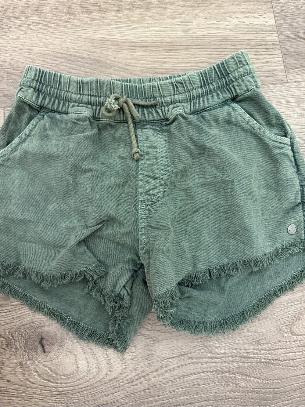 Roxy Girl size 8 small Olive Green Drawstring Frayed Hem Athletic Shorts